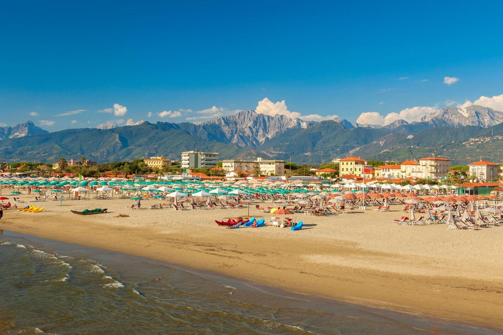 Casa Maddalena Al Mare 600M From Sea - Happy Rentals Marina di Pietrasanta Bagian luar foto